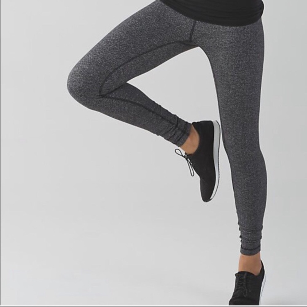 Lululemon grey textured leggings